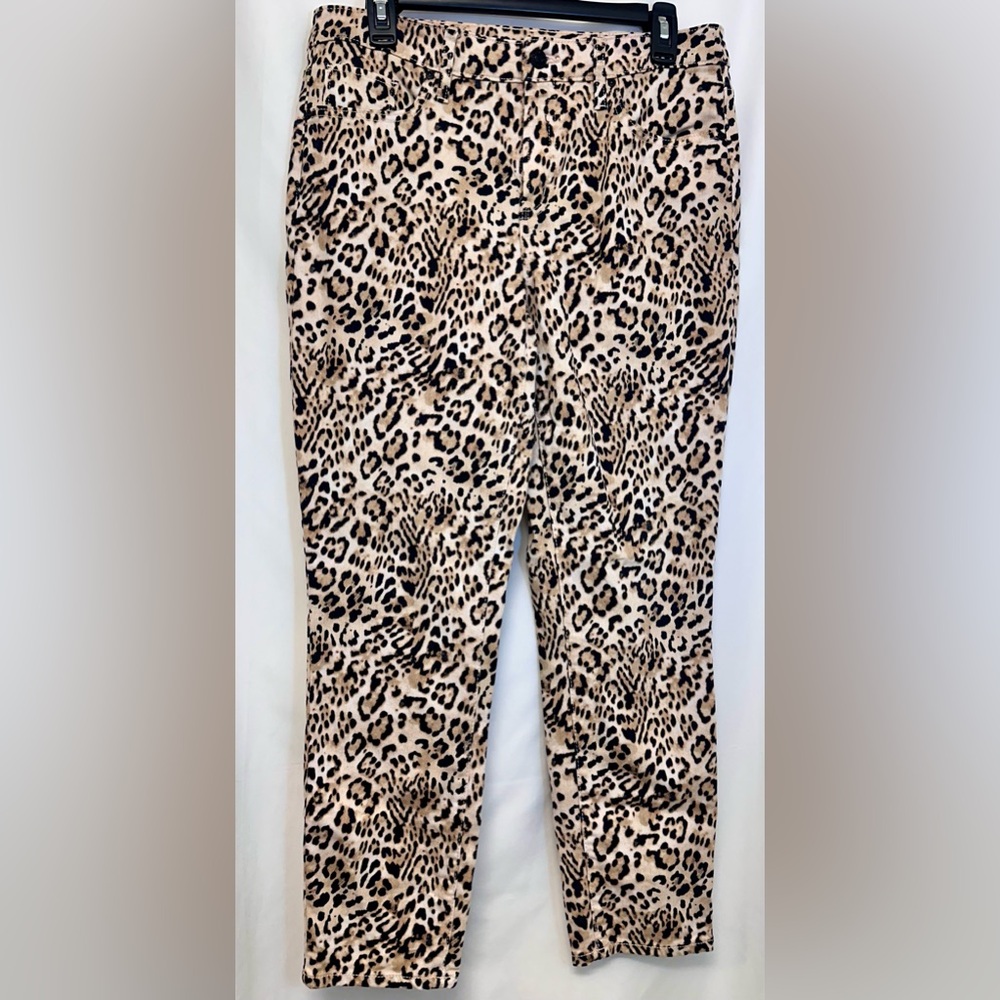 Chico’s So Slimming Girlfriend Leopard Print Jeans Size 0.5/6R